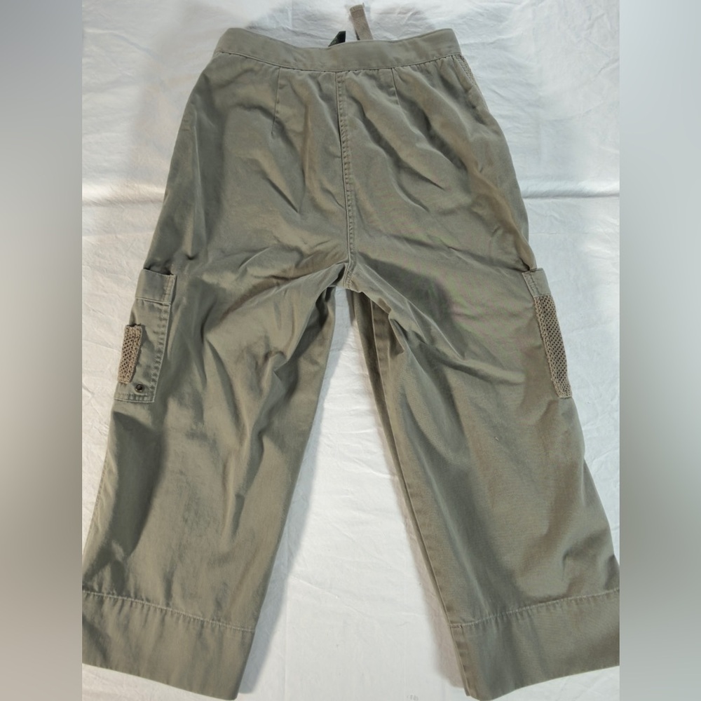 Ralph Lauren Olive Cargo Pants with Mesh Pocket Panels.  Ankle Crop.  Size 8 - Picture 2 of 5